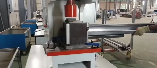 Проект «под ключ» по производству стальных дверей в Кот-д'Ивуаре